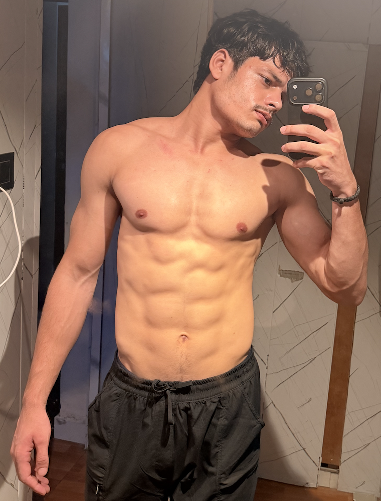 mirror selfie